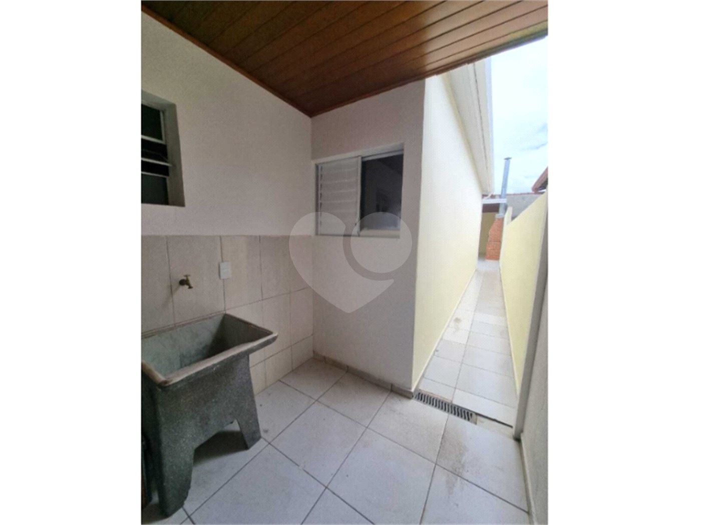 Casa à venda com 2 quartos, sendo 1 suíte, em São Luiz, Itu, SP