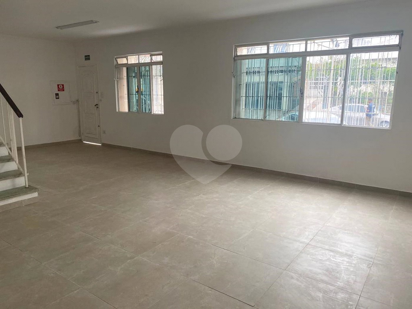 Sobrado à venda com 5 quartos, sendo 1 suíte, em Nova Piraju, São Paulo, SP