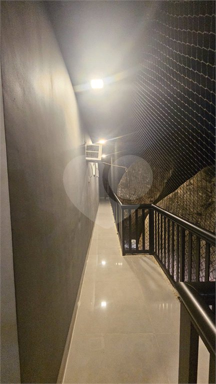 Casa à venda com 3 quartos, sendo 2 suítes, no condomínio Vale Encantado, Rio de Janeiro - RJ