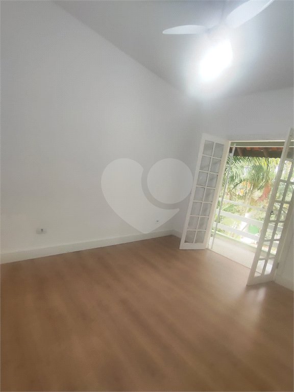 Casa à venda com 4 quartos, sendo 1 suíte, em Ivoturucaia, Jundiaí, SP