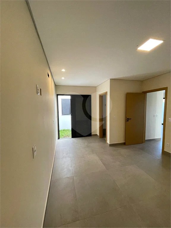 Casa à venda com 3 quartos, sendo 1 suíte,  em Portal do Bosque, Louveira, SP