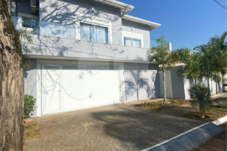 Casa à venda com 3 suítes no condomínio Campos do Conde I, Paulínia - SP