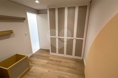 Apartamento à venda com 3 quartos, sendo 1 suíte, em Vila Guarani (z Sul), São Paulo, SP