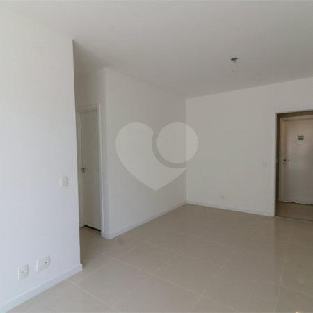 Apartamento à venda com 3 quartos, sendo 1 suíte,  em Vila Isabel, Rio de Janeiro, RJ