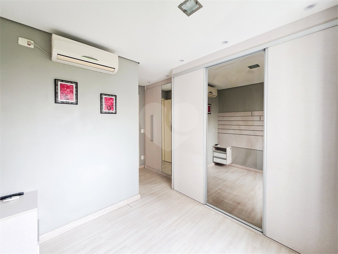 Apartamento à venda com 2 suítes em Vila Andrade, São Paulo, SP