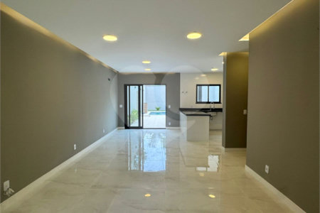 Casa à venda com 5 quartos, sendo 4 suítes, no condomínio Grand Park, Rio de Janeiro - RJ
