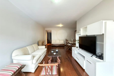 Apartamento à venda com 4 quartos, sendo 1 suíte,  em Tijuca, Rio de Janeiro, RJ
