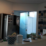Casa à venda com 4 quartos, sendo 3 suítes, no condomínio Residencial Vila Esmeralda, São Sebastião - SP