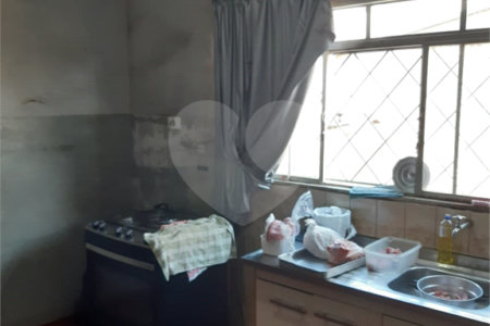 Casa à venda com 2 quartos no Centro, Salto, SP