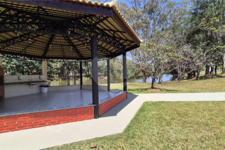 Casa à venda com 5 quartos, sendo 4 suítes, no condomínio Terras de Lucas, Sorocaba - SP