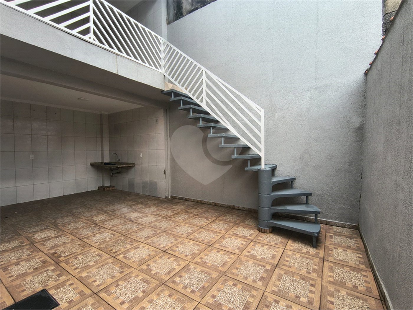Sobrado à venda com 3 quartos, sendo 1 suíte, em Jardim D'abril, Osasco, SP