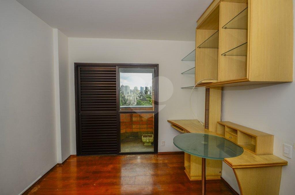 Apartamento à venda com 4 quartos, sendo 2 suítes, em Paraíso do Morumbi, São Paulo, SP