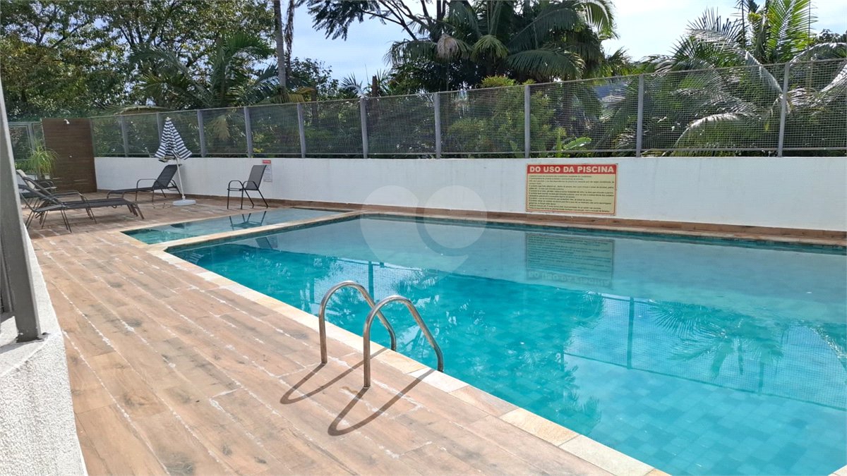 Casa à venda com 2 suítes no condomínio Village Palmas, São Paulo - SP
