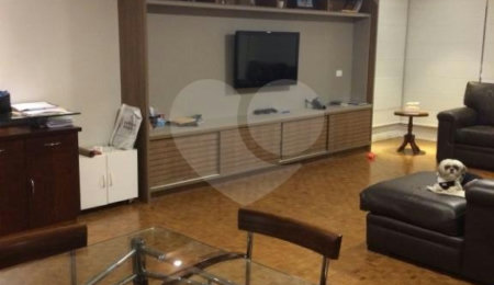 Apartamento à venda com 4 quartos, sendo 2 suítes,  em Jardim América, São Paulo, SP