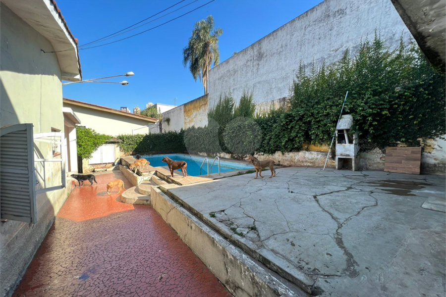 Casa à venda com 4 quartos, sendo 1 suíte,  em Morumbi, São Paulo, SP