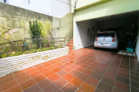 Sobrado à venda com 4 quartos, sendo 2 suítes, em Vila Morse, São Paulo, SP