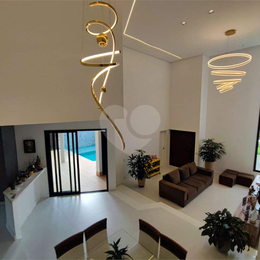 Terreno à venda com 4 suítes no condomínio Residencial Veneza, Mogi das Cruzes - SP
