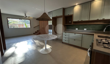 Duplex à venda com 3 suítes no Centro / Arraial D'ajuda, Porto Seguro, BA