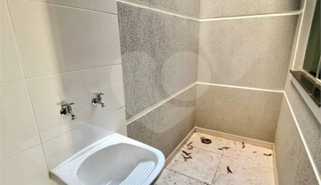 Sobrado à venda com 3 quartos, sendo 1 suíte, em Vila Mazzei, São Paulo, SP