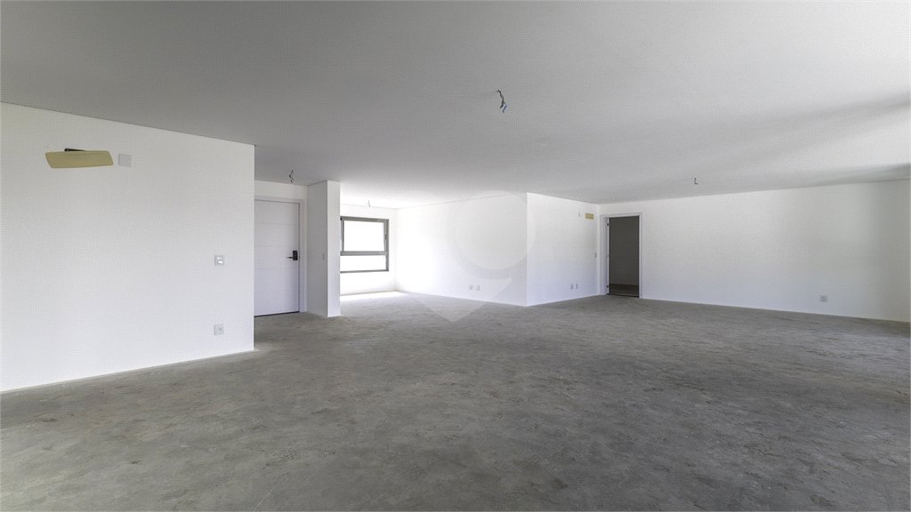 Apartamento à venda com 4 quartos, sendo 3 suítes, em Perdizes, São Paulo, SP