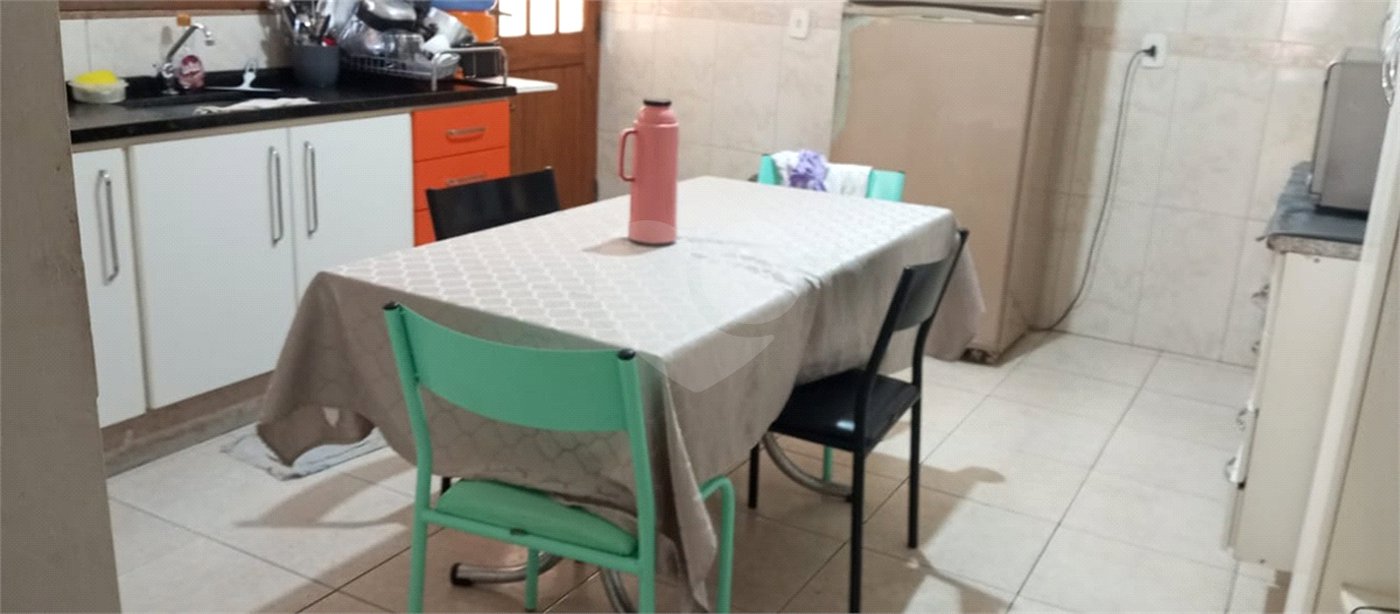 Casa à venda com 3 quartos, sendo 1 suíte,  em Jardim Valéria, Guarulhos, SP