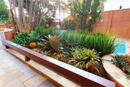 Casa à venda com 5 suítes em Jardim Leonor, São Paulo, SP