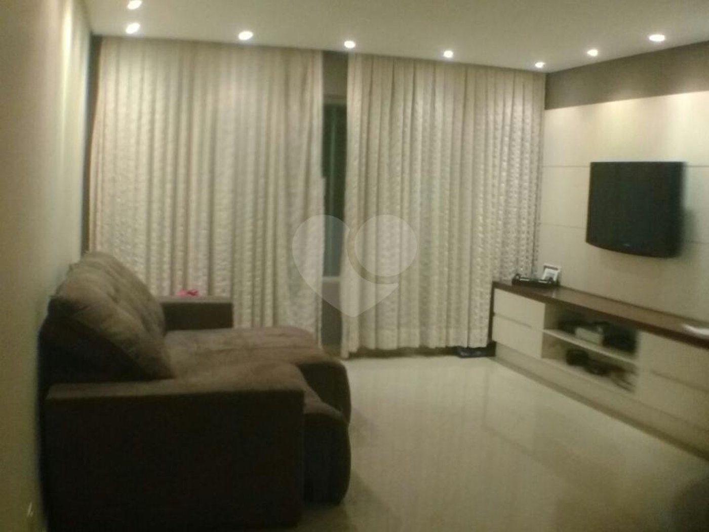 Sobrado à venda com 3 quartos, sendo 1 suíte, em Vila Mazzei, São Paulo, SP
