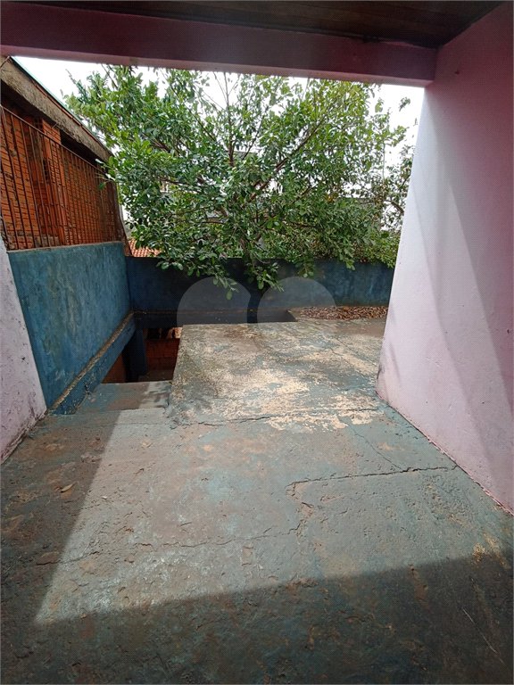 Salão à venda com 3 quartos, sendo 1 suíte, em Vila Áurea, Ponta Porã, MS