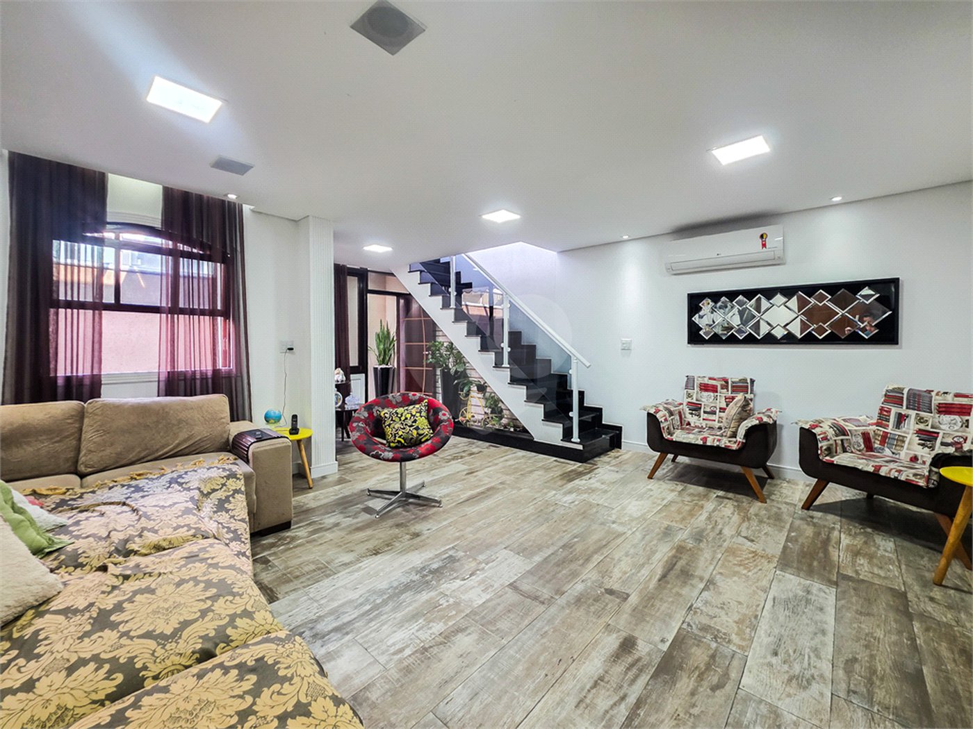 Casa à venda com 4 quartos, sendo 1 suíte, em Sapopemba, São Paulo, SP