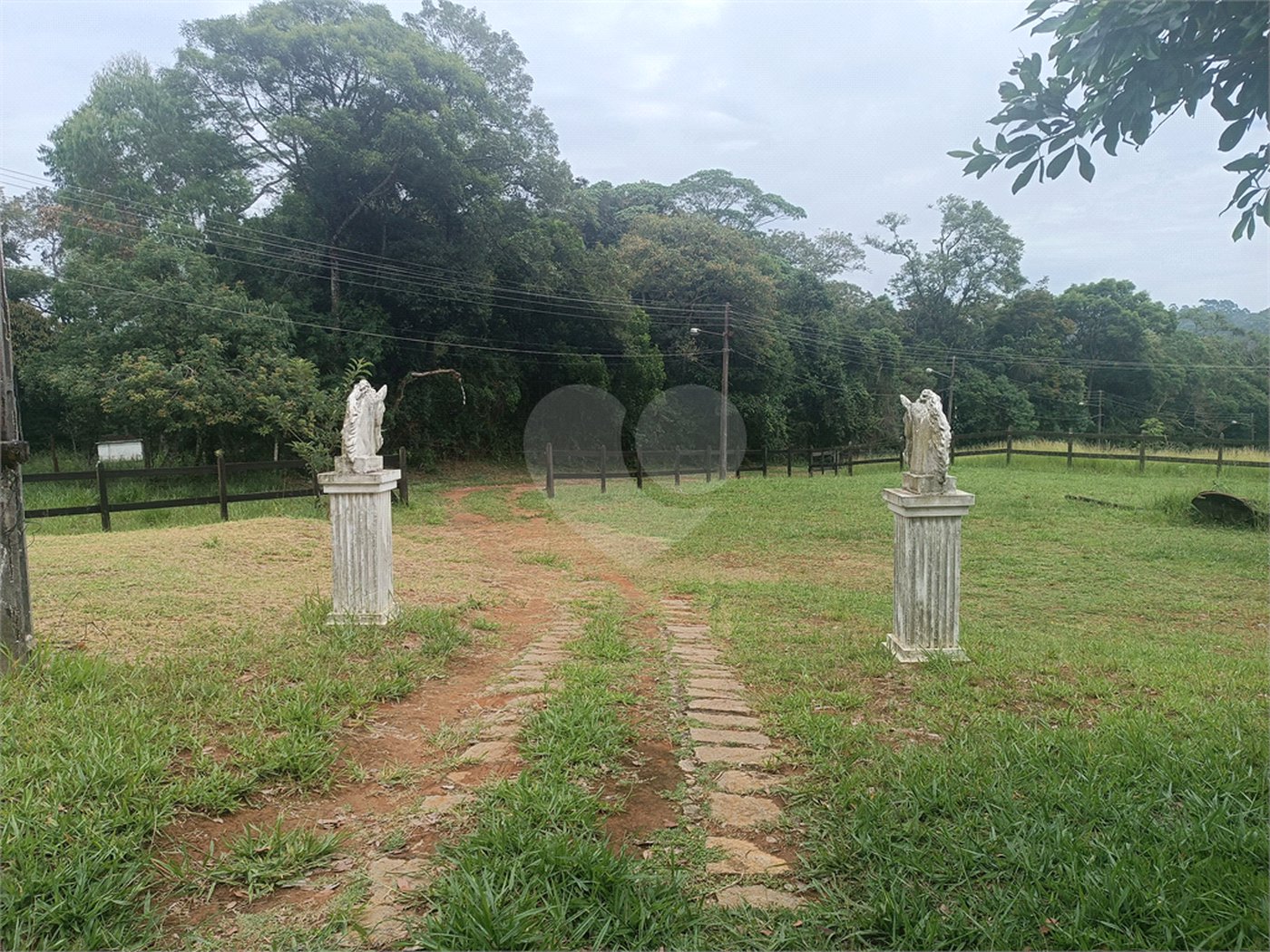 Sítio à venda com 6 quartos, sendo 5 suítes,  em Alto da Serra (mailasqui), São Roque, SP