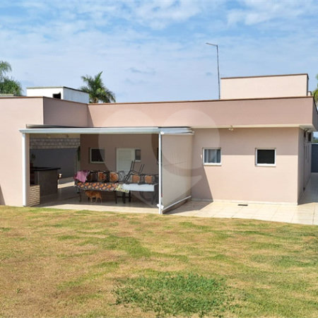 Casa à venda com 4 quartos, sendo 2 suítes, no condomínio Saint Patrick, Sorocaba - SP