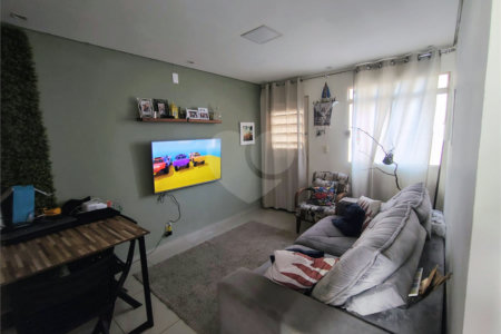 Apartamento à venda com 2 quartos em Vila Popular, Itapetininga, SP