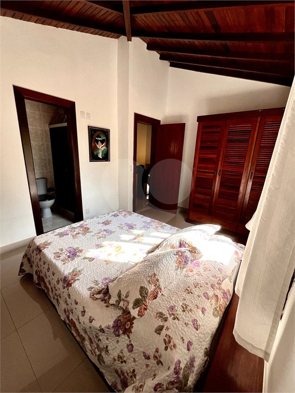 Casa à venda com 6 quartos, sendo 5 suítes,  em Alto de Búzios, Armação dos Búzios, RJ