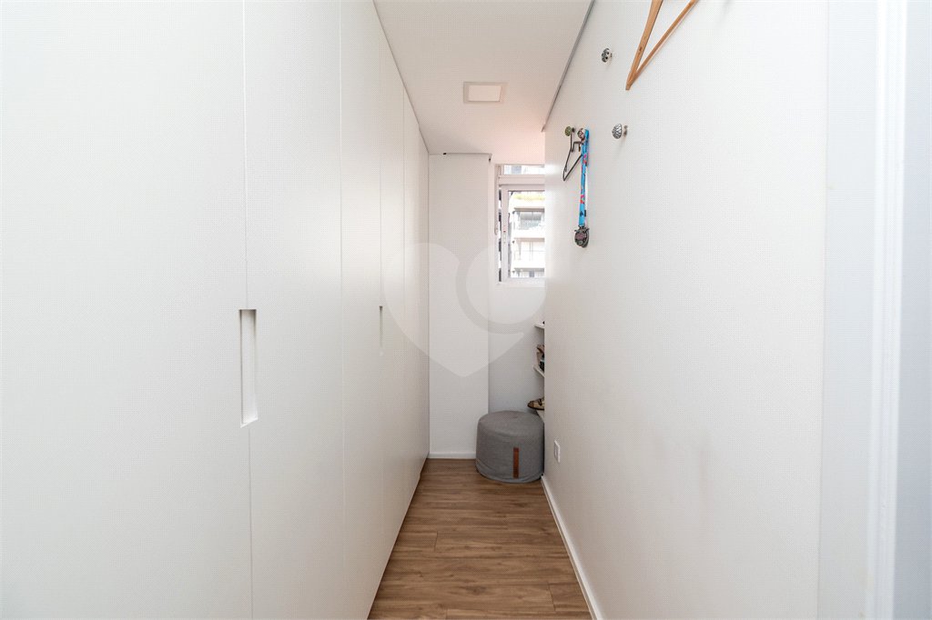 Apartamento à venda com 2 quartos, sendo 1 suíte,  em Pinheiros, São Paulo, SP