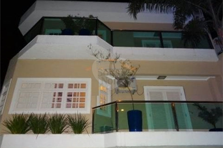 Casa à venda com 4 suítes em Jardim Floresta, São Paulo, SP