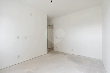 Apartamento à venda com 3 suítes em Jardim Dom Bosco, São Paulo, SP
