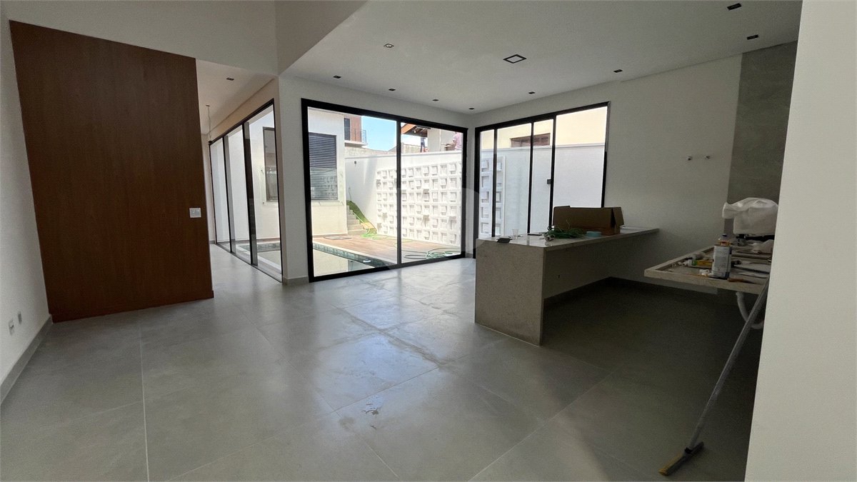 Casa Térrea à venda com 3 suítes em Jardim Paulista, Atibaia, SP