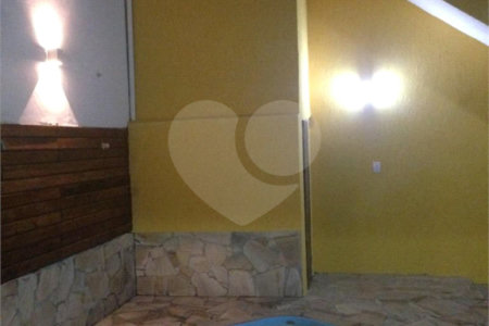 Sobrado à venda com 3 quartos, sendo 1 suíte,  em Residencial Novo Horizonte I, Mogi das Cruzes, SP