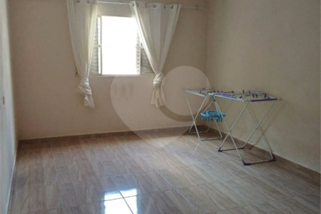 Casa à venda com 3 quartos, sendo 1 suíte, em Jardim Vinhas do Sol (mailasqui), São Roque, SP