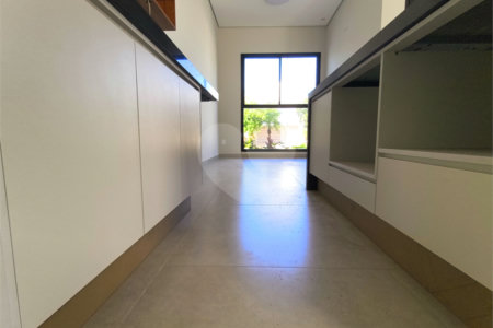 Casa à venda com 3 quartos, sendo 1 suíte, no condomínio Terras de São Francisco, Sorocaba - SP