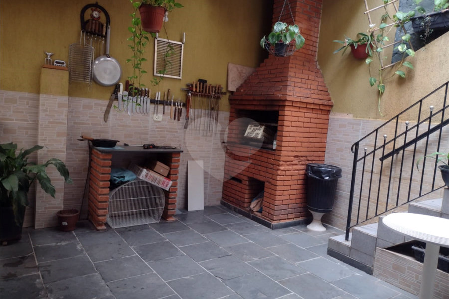 Casa à venda com 4 quartos, sendo 2 suítes, em Vila Gustavo, São Paulo, SP