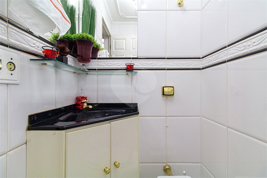 Apartamento à venda com 3 quartos, sendo 2 suítes, em Vila Madalena, São Paulo, SP