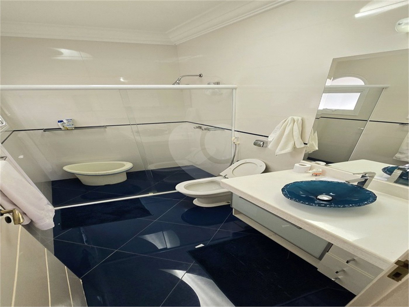 Casa à venda com 4 suítes no condomínio Jardim Residêncial da Villa Suiça, Indaiatuba - SP