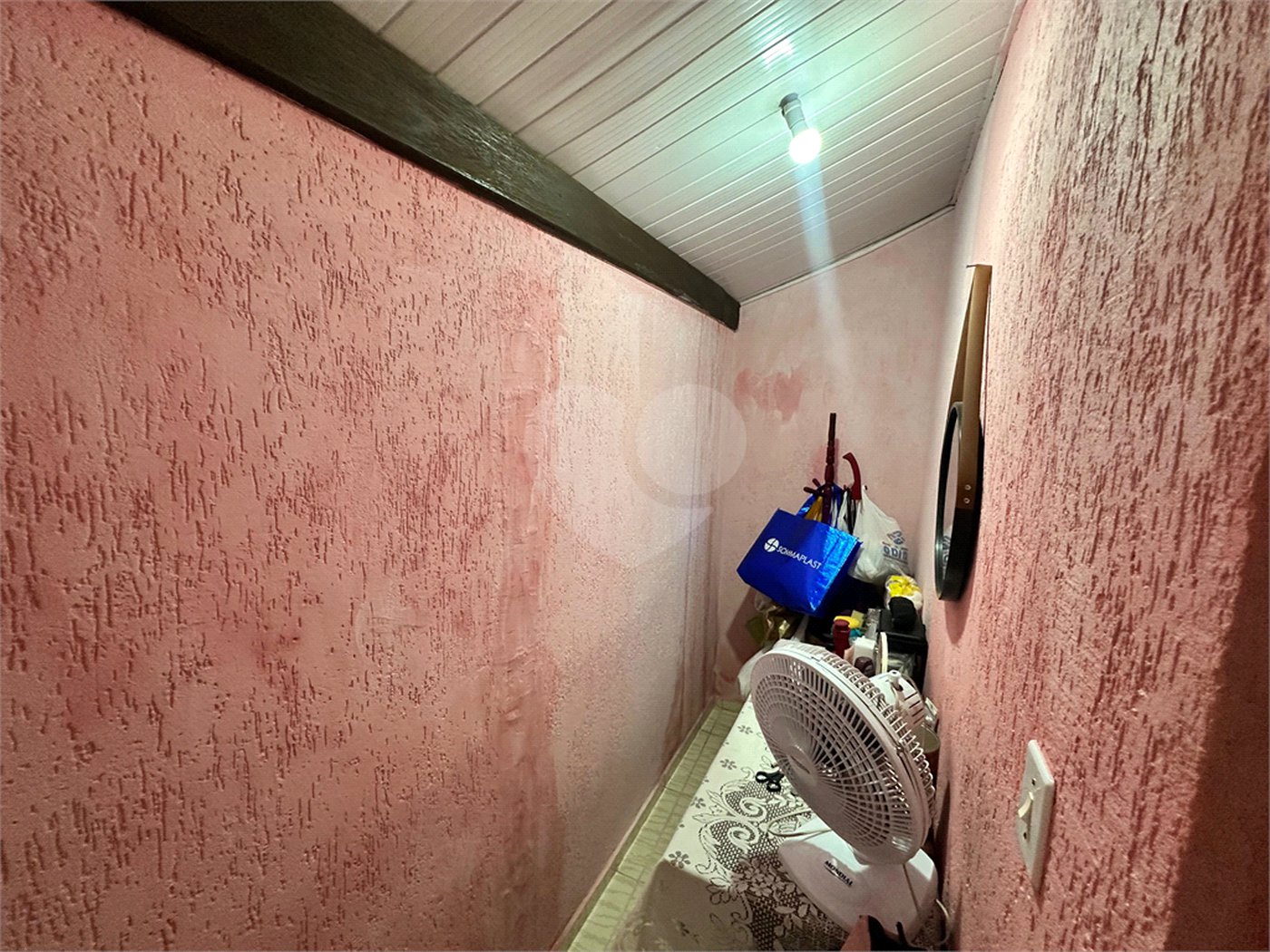 Casa à venda com 3 quartos, sendo 1 suíte, em Jardim Colonial, Atibaia, SP