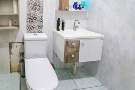 Sobrado à venda com 4 quartos, sendo 1 suíte, em Residencial Monte Verde, Indaiatuba, SP