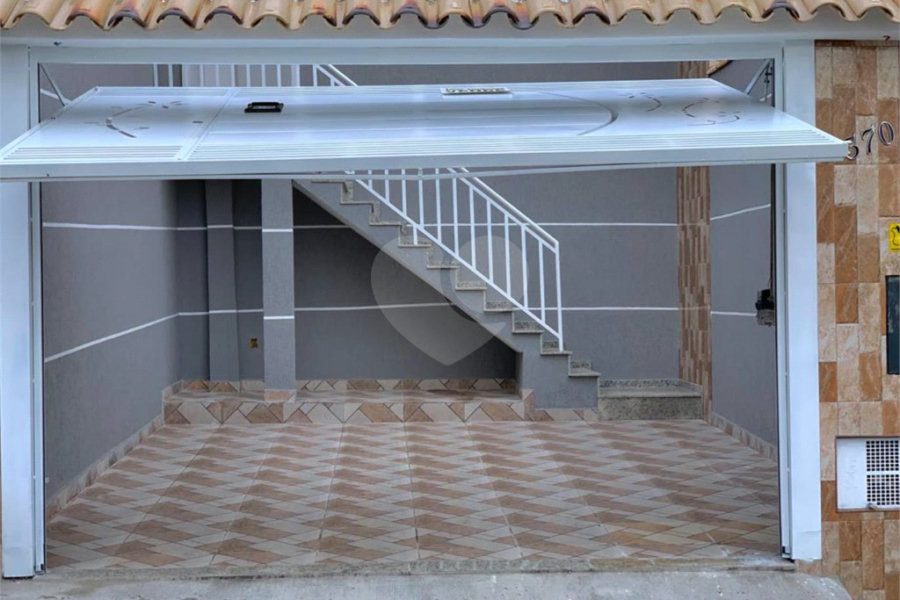 Sobrado à venda com 3 quartos, sendo 1 suíte, em Tremembé, São Paulo, SP