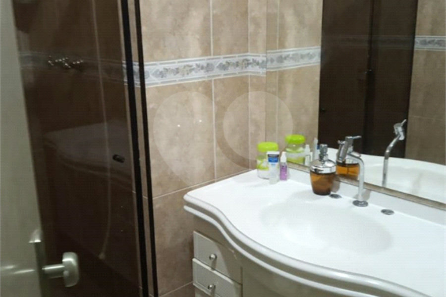 Sobrado à venda com 3 quartos, sendo 1 suíte,  em Vila Medeiros, São Paulo, SP