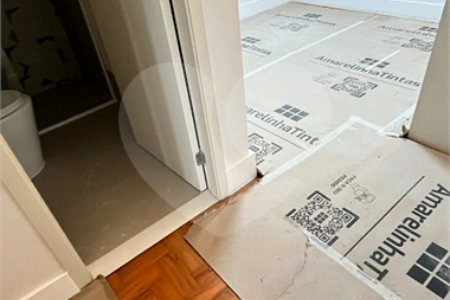 Apartamento com 69 metros todo reformado ao lado da Alameda Lucas em Atibaia.