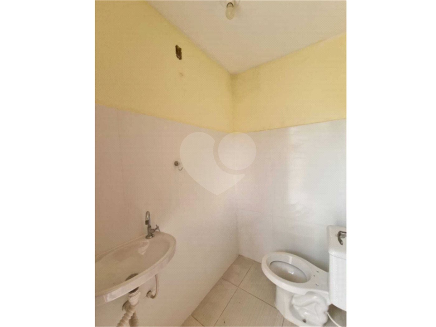 Casa à venda com 2 quartos, sendo 1 suíte, em São Luiz, Itu, SP
