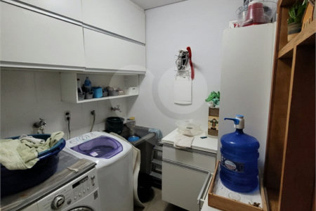 Casa à venda com 3 quartos, sendo 2 suítes, em Vila Mariana, São Paulo, SP